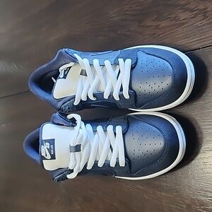 Nike SB 1973